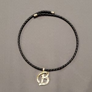 B Choker